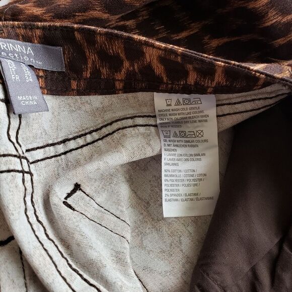 Lisa Rinna Collection Stretchy Animal Print Ankle Jeans - Picture 10 of 10